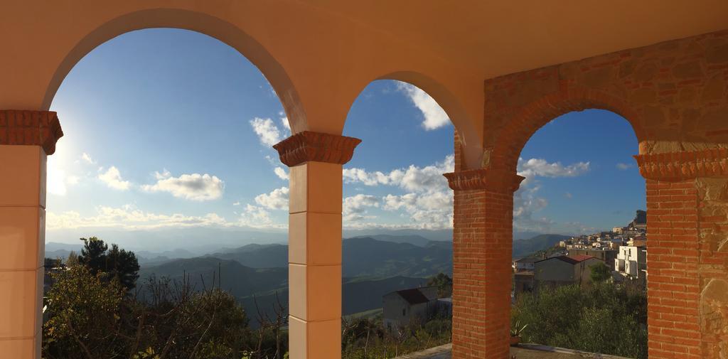 B&B Castello Michelina San Nicola dell'Alto ภายนอก รูปภาพ
