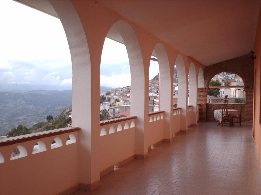 B&B Castello Michelina San Nicola dell'Alto ห้อง รูปภาพ