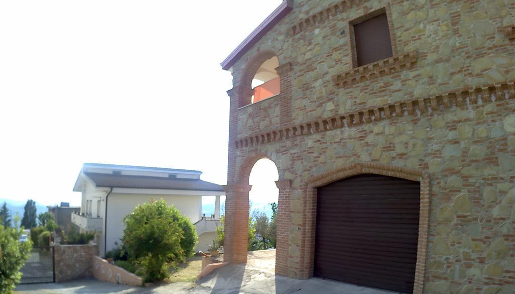 B&B Castello Michelina San Nicola dell'Alto ภายนอก รูปภาพ