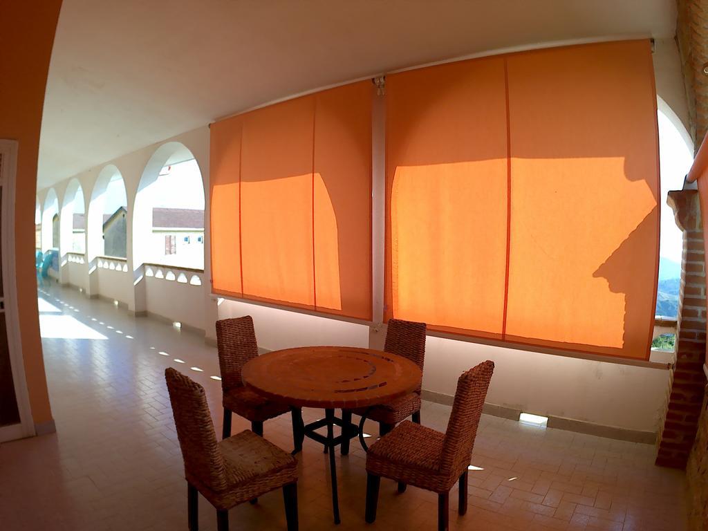 B&B Castello Michelina San Nicola dell'Alto ภายนอก รูปภาพ